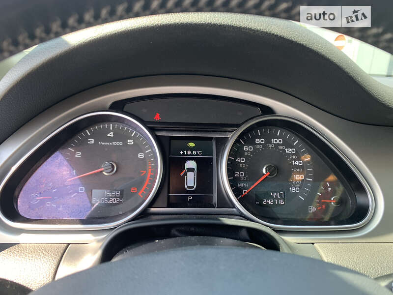 Внедорожник / Кроссовер Audi Q7 2015 в Львове