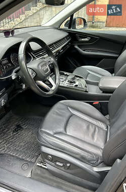 Внедорожник / Кроссовер Audi Q7 2015 в Киеве