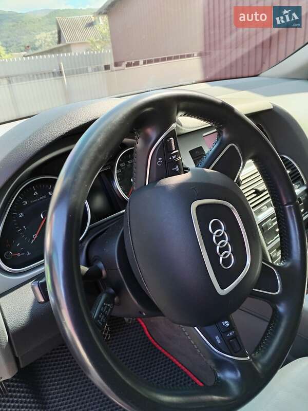 Внедорожник / Кроссовер Audi Q7 2013 в Великом Березном