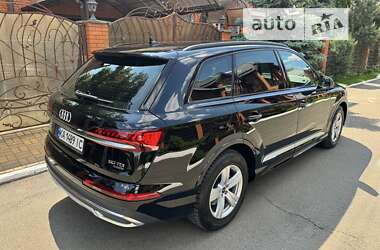 Внедорожник / Кроссовер Audi Q7 2021 в Киеве