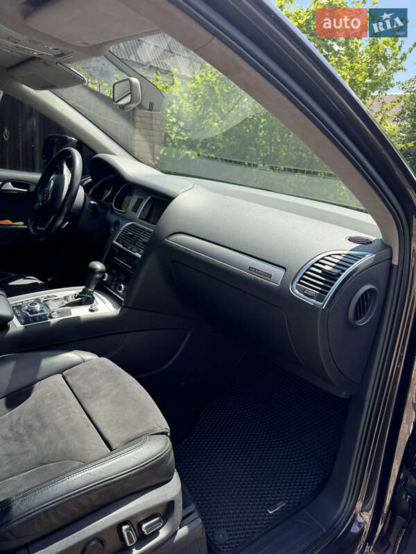 Внедорожник / Кроссовер Audi Q7 2011 в Днепре