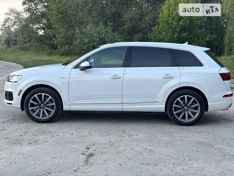 Внедорожник / Кроссовер Audi Q7 2016 в Фастове