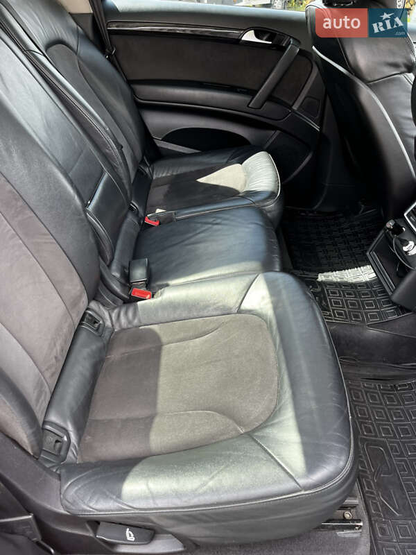 Позашляховик / Кросовер Audi Q7 2010 в Мукачевому