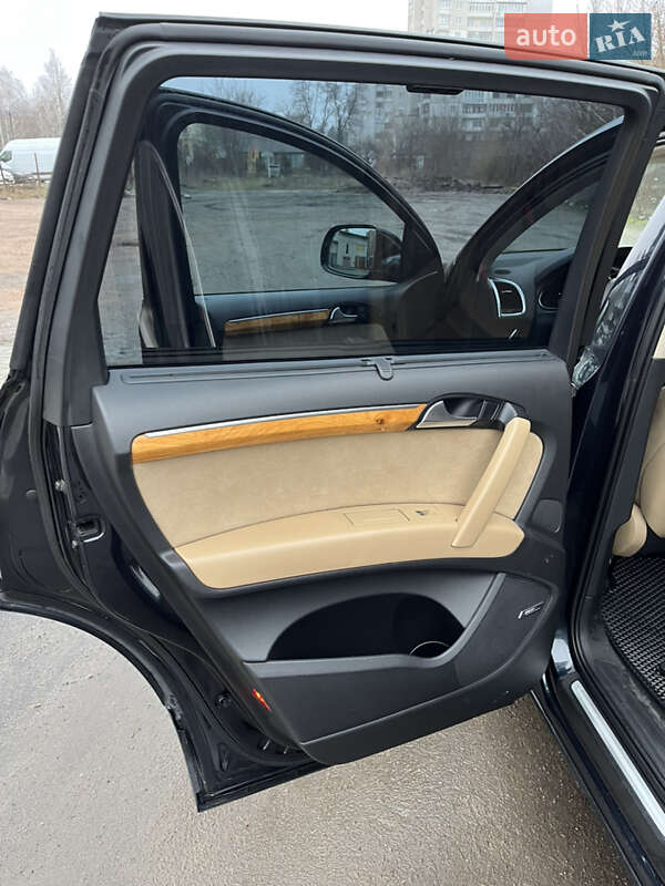 Внедорожник / Кроссовер Audi Q7 2011 в Житомире