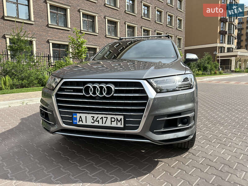 Внедорожник / Кроссовер Audi Q7 2017 в Киеве