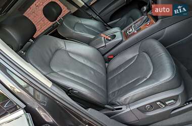 Внедорожник / Кроссовер Audi Q7 2015 в 