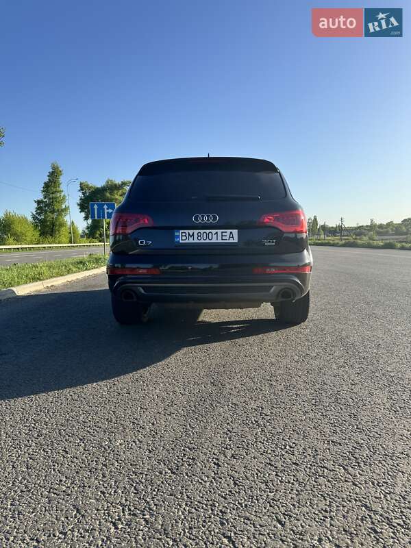 Позашляховик / Кросовер Audi Q7 2015 в Дніпрі