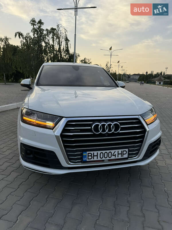 Позашляховик / Кросовер Audi Q7 2015 в Ізмаїлі