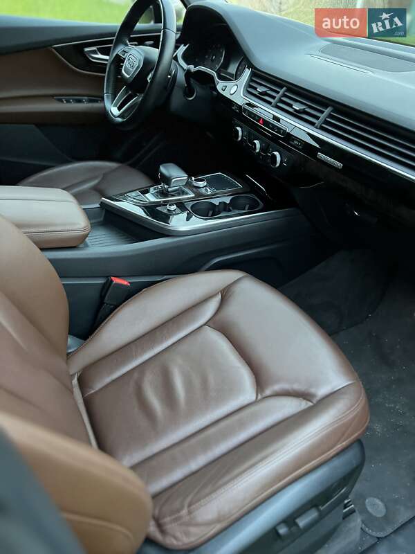 Позашляховик / Кросовер Audi Q7 2016 в Фастові