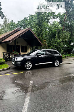 Внедорожник / Кроссовер Audi Q7 2015 в Киеве