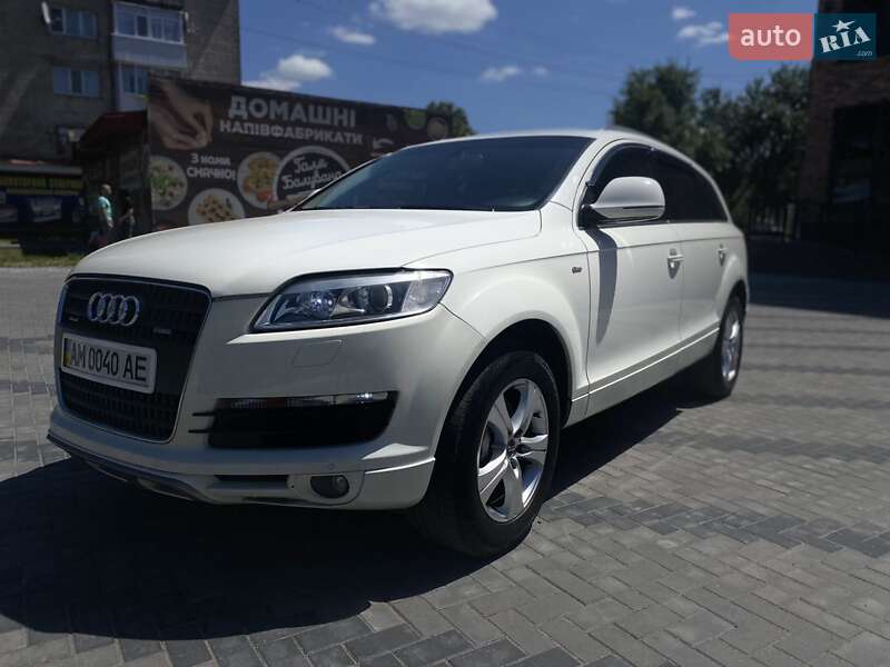 Позашляховик / Кросовер Audi Q7 2008 в Звягелі