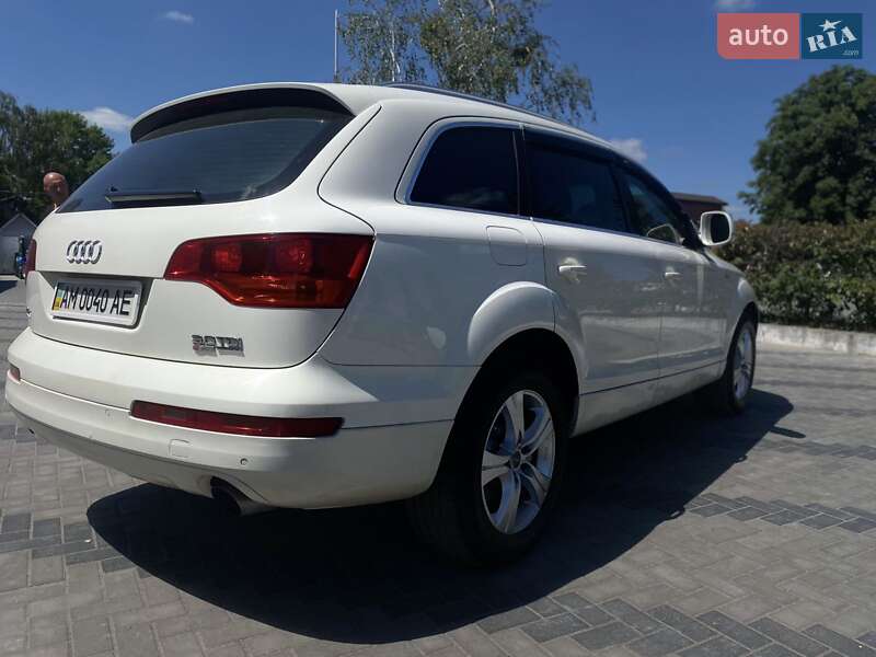 Позашляховик / Кросовер Audi Q7 2008 в Звягелі