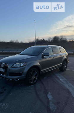 Внедорожник / Кроссовер Audi Q7 2013 в Полтаве