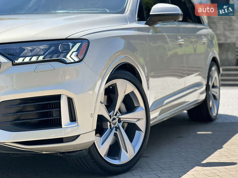 Внедорожник / Кроссовер Audi Q7 2020 в Львове
