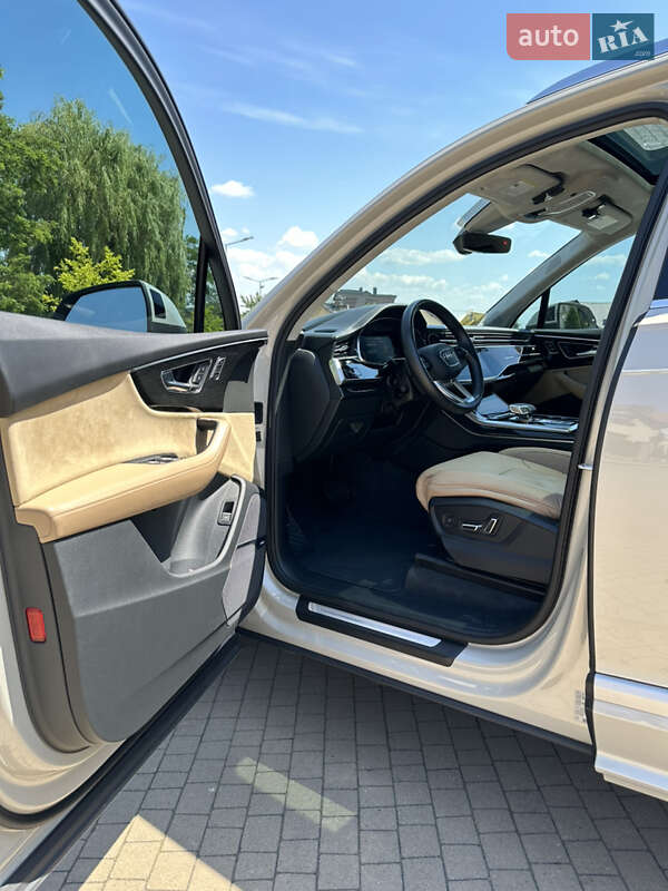 Внедорожник / Кроссовер Audi Q7 2020 в Львове