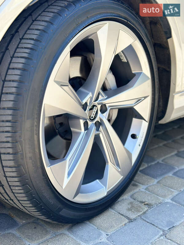 Внедорожник / Кроссовер Audi Q7 2020 в Львове