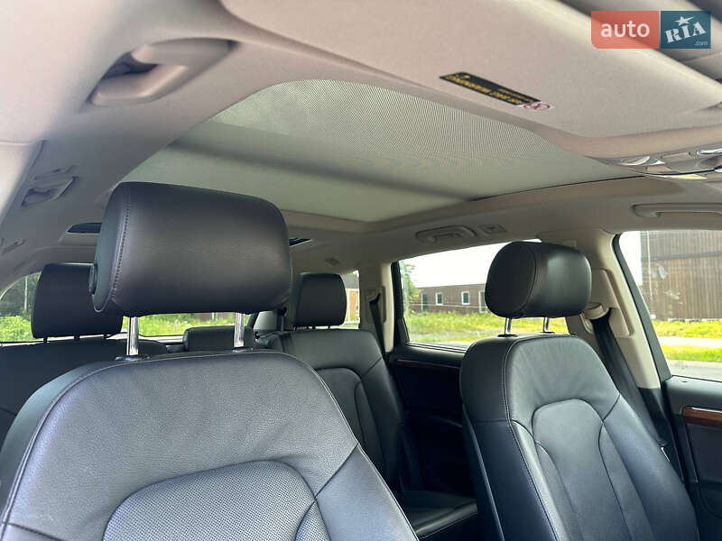 Позашляховик / Кросовер Audi Q7 2015 в Чернігові