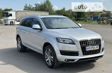 Позашляховик / Кросовер Audi Q7 2015 в Звягелі