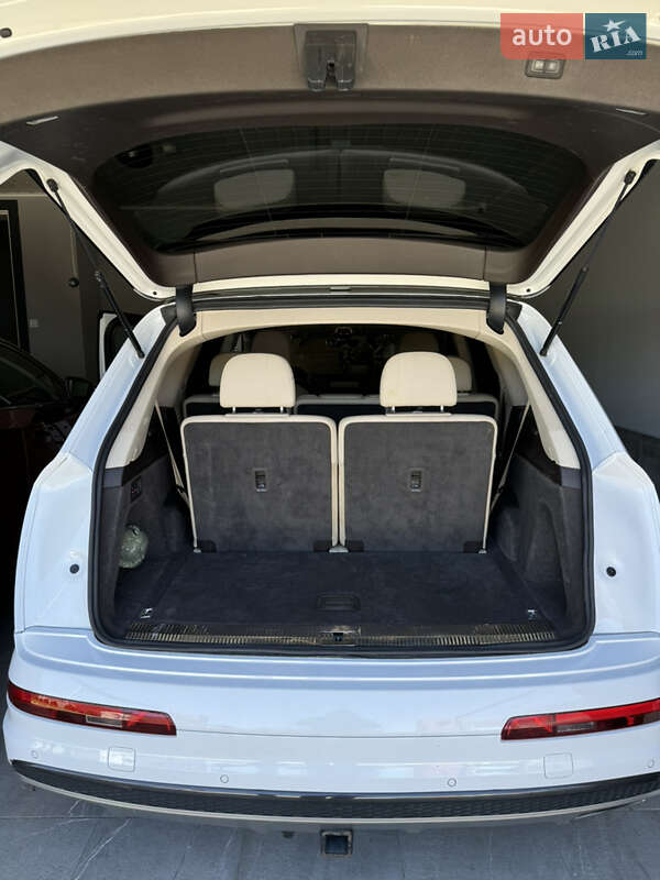 Позашляховик / Кросовер Audi Q7 2017 в Одесі