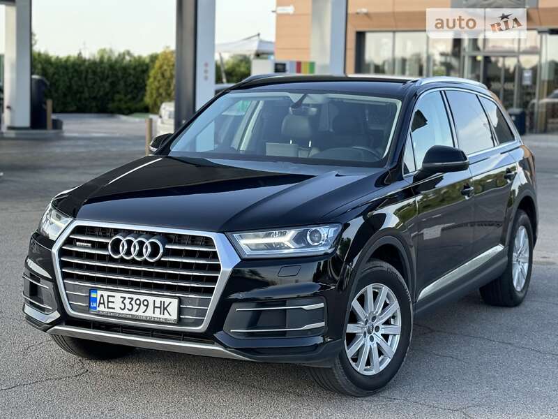 Внедорожник / Кроссовер Audi Q7 2016 в Днепре