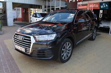 Внедорожник / Кроссовер Audi Q7 2018 в 