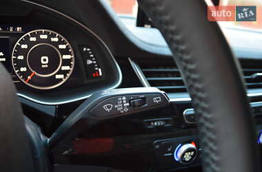 Внедорожник / Кроссовер Audi Q7 2018 в 