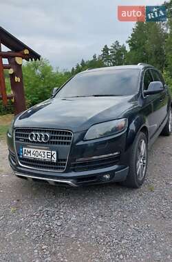 Позашляховик / Кросовер Audi Q7 2006 в Олевську