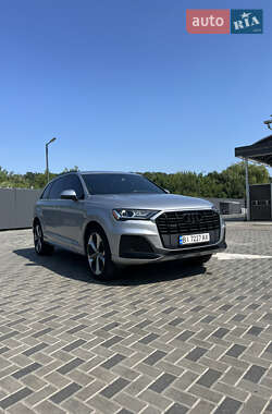 Внедорожник / Кроссовер Audi Q7 2020 в 