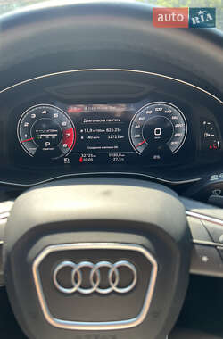Внедорожник / Кроссовер Audi Q7 2020 в 