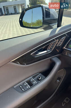 Внедорожник / Кроссовер Audi Q7 2020 в 
