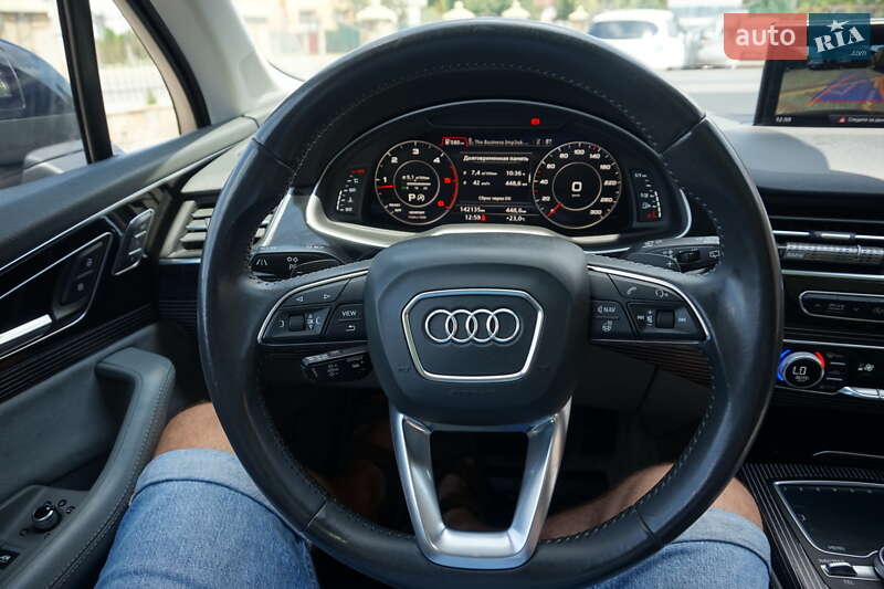 Позашляховик / Кросовер Audi Q7 2015 в Самборі