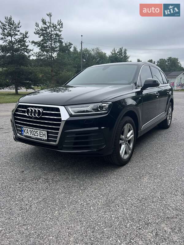 Позашляховик / Кросовер Audi Q7 2016 в Києві фото 8 Позашляховик / Кросовер Audi Q7 2016 в Києві