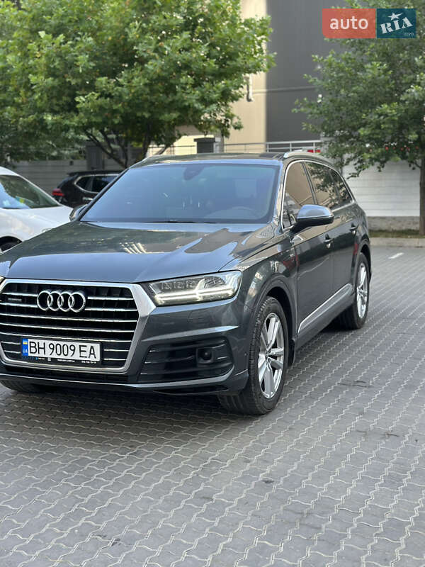 Позашляховик / Кросовер Audi Q7 2017 в Одесі