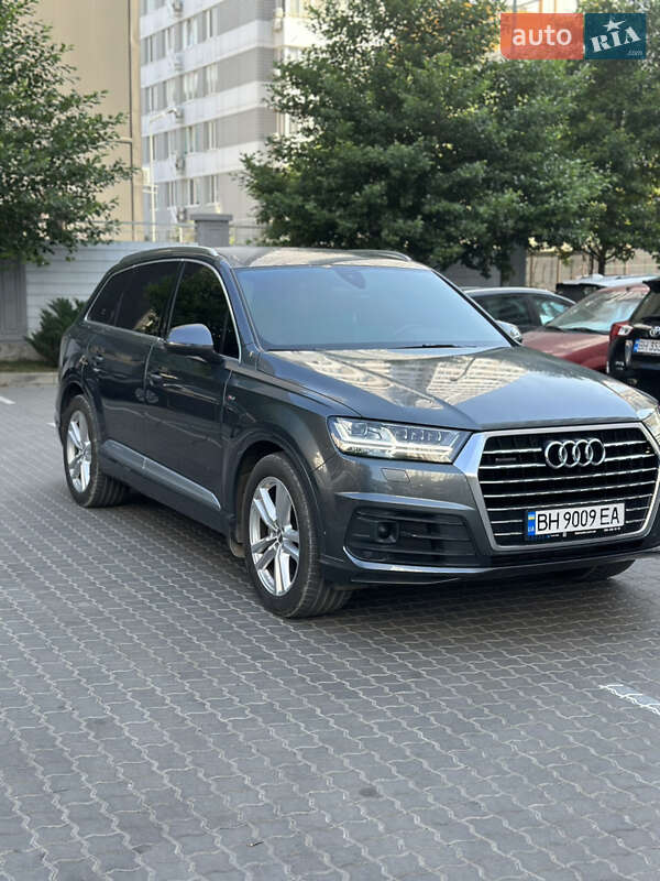 Позашляховик / Кросовер Audi Q7 2017 в Одесі
