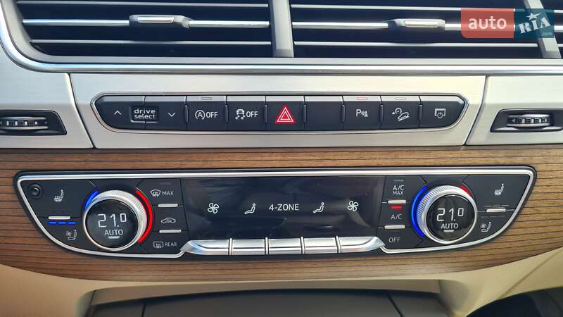 Внедорожник / Кроссовер Audi Q7 2017 в Ровно