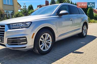 Внедорожник / Кроссовер Audi Q7 2017 в 