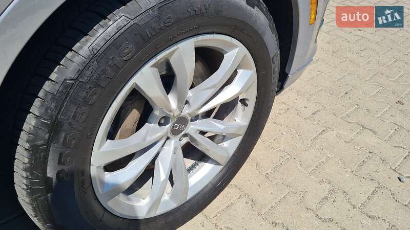 Внедорожник / Кроссовер Audi Q7 2017 в Ровно