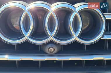 Внедорожник / Кроссовер Audi Q7 2017 в 