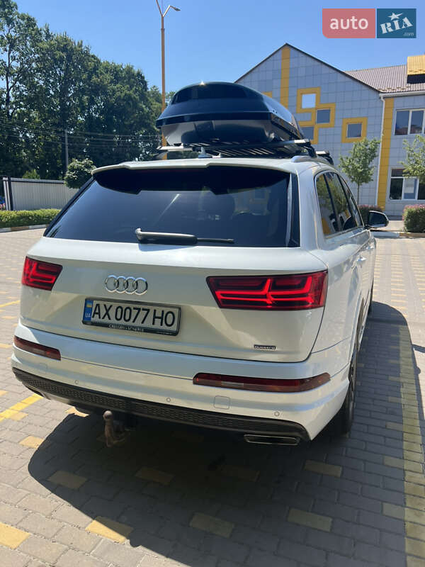 Внедорожник / Кроссовер Audi Q7 2016 в Буче