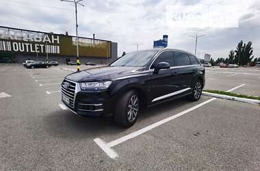 Позашляховик / Кросовер Audi Q7 2017 в Києві