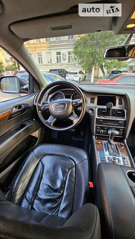 Внедорожник / Кроссовер Audi Q7 2012 в Одессе