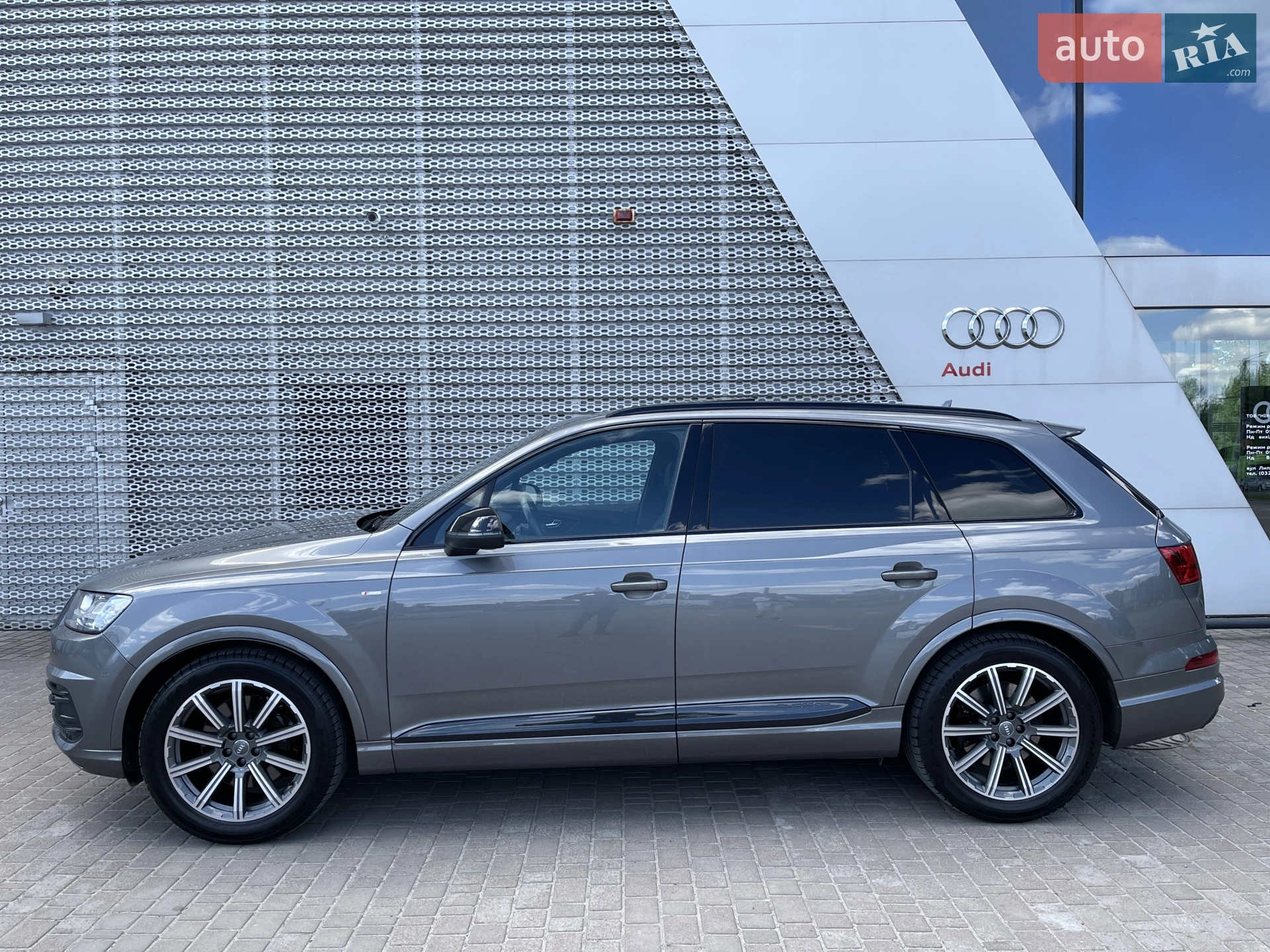 2017 Audi Q7 - мініатюра 9