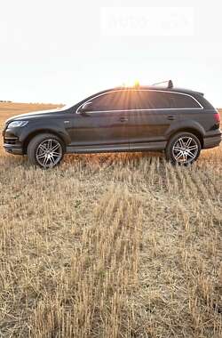 Позашляховик / Кросовер Audi Q7 2014 в Дружківці