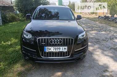 Внедорожник / Кроссовер Audi Q7 2013 в Рокитном