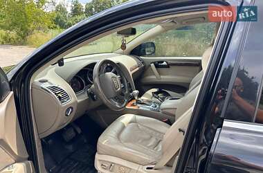 Внедорожник / Кроссовер Audi Q7 2012 в 