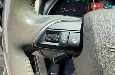 Внедорожник / Кроссовер Audi Q7 2012 в 