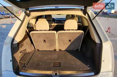 Внедорожник / Кроссовер Audi Q7 2017 в 