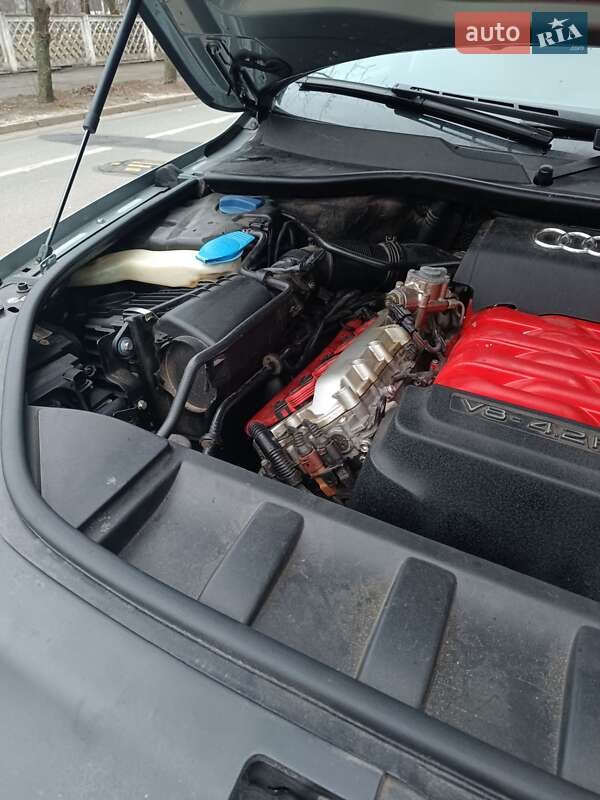 Внедорожник / Кроссовер Audi Q7 2007 в Киеве