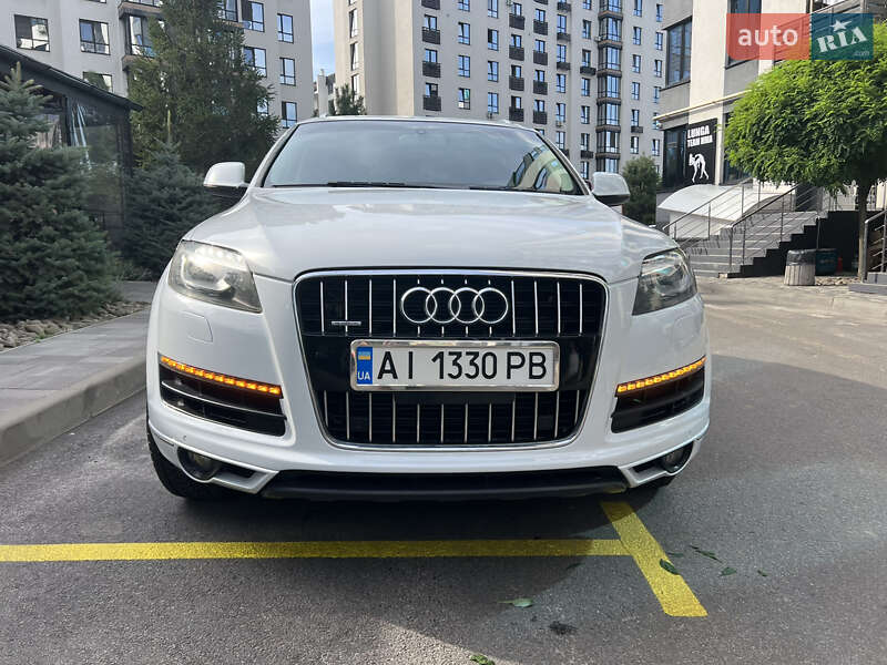 Внедорожник / Кроссовер Audi Q7 2012 в Софиевской Борщаговке