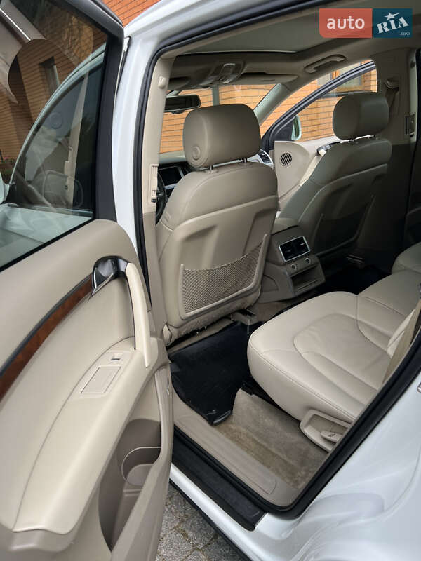 Позашляховик / Кросовер Audi Q7 2011 в Самборі